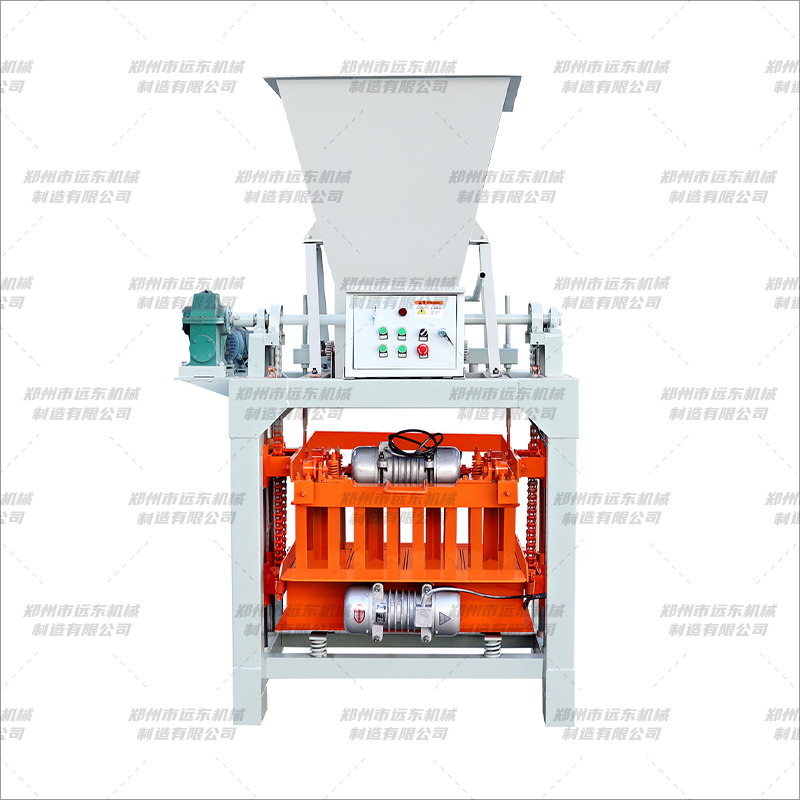 4-35B型 帶料斗制磚機(jī)(圖1) 4-35B型 帶料斗制磚機(jī)(圖1)